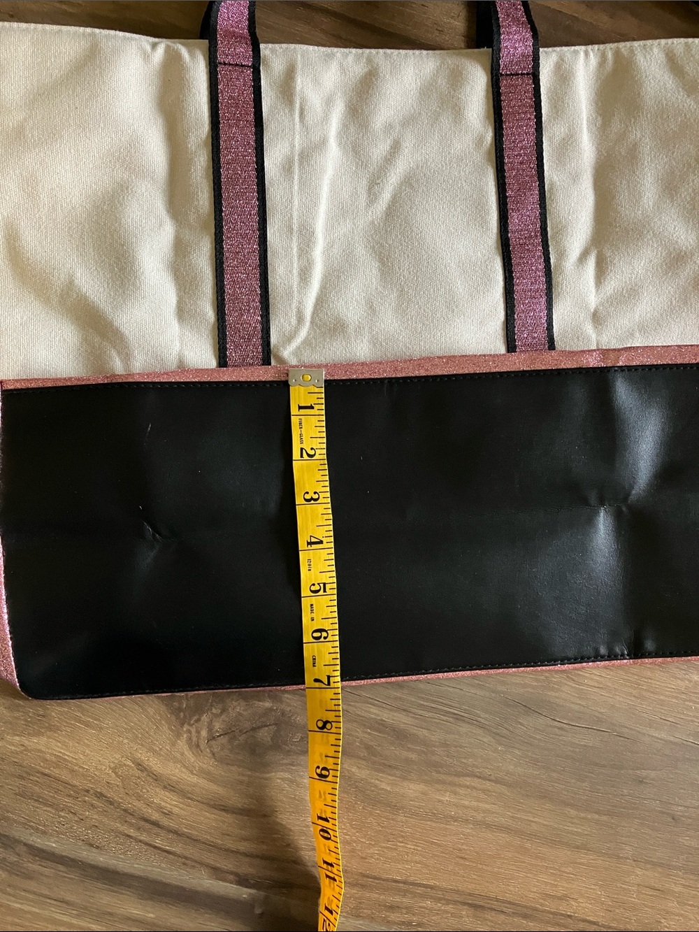 VICTORIA SECRET BUNDLE OF TOTES - Picture 6 of 15